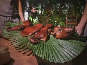 Post Image for Roasted Nicobari Pork