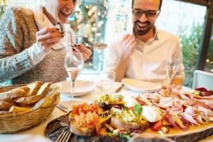 Post Image for Top 22 Best Delicious Non-Veg Starters For Parties